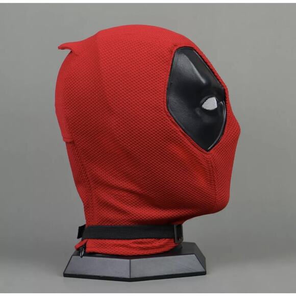Adult Deadpool Mask from Deadpool & Wolverine Brand New SHIP FROM USA - Picture 4 of 8